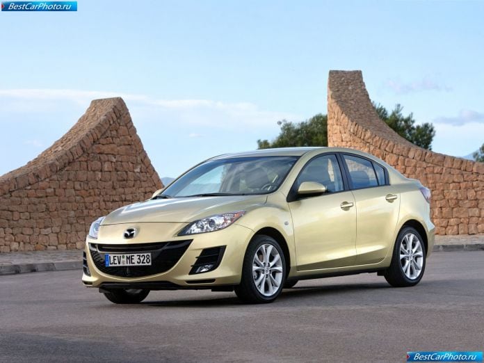 2010 Mazda 3 Sedan - фотография 21 из 101