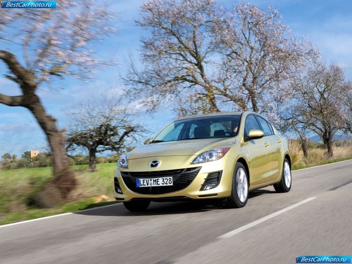 2010 Mazda 3 Sedan - фотография 25 из 101