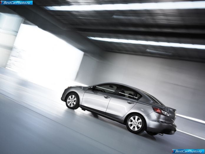 2010 Mazda 3 Sedan - фотография 39 из 101