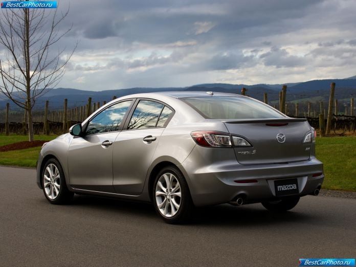 2010 Mazda 3 Sedan - фотография 47 из 101