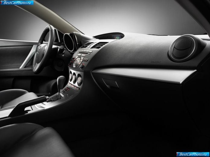 2010 Mazda 3 Sedan - фотография 68 из 101