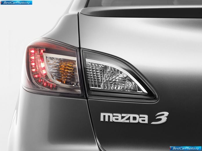 2010 Mazda 3 Sedan - фотография 74 из 101