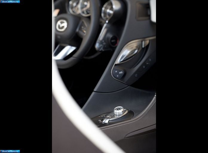 2010 Mazda Shinari Concept - фотография 46 из 60