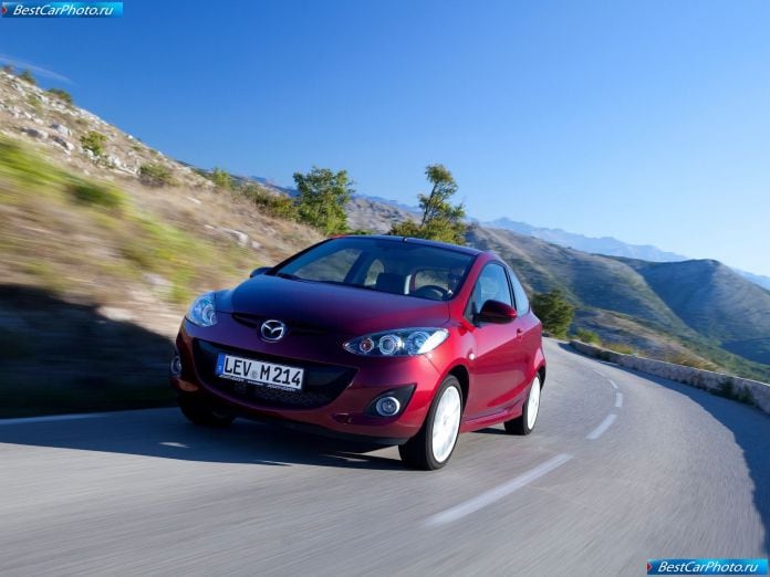 2011 Mazda 2 - фотография 29 из 142