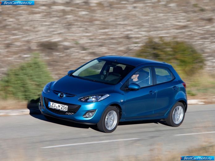 2011 Mazda 2 - фотография 36 из 142