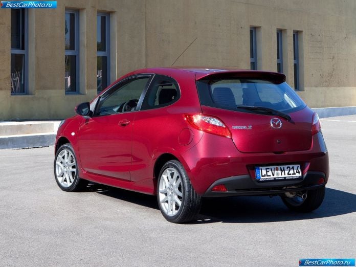 2011 Mazda 2 - фотография 59 из 142