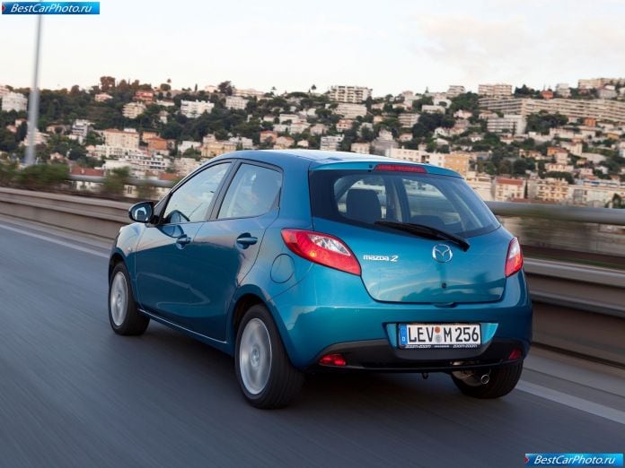 2011 Mazda 2 - фотография 64 из 142