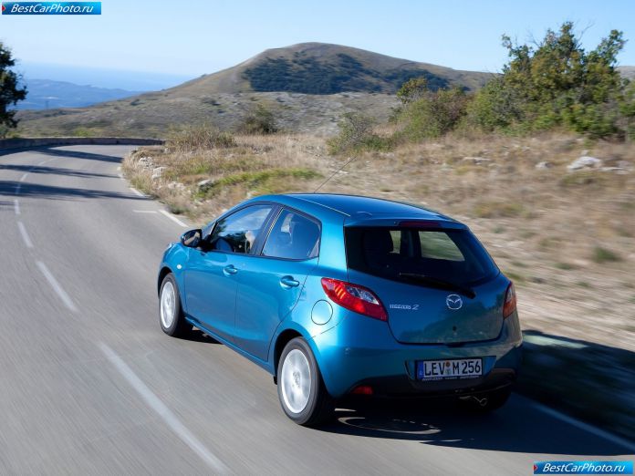 2011 Mazda 2 - фотография 70 из 142