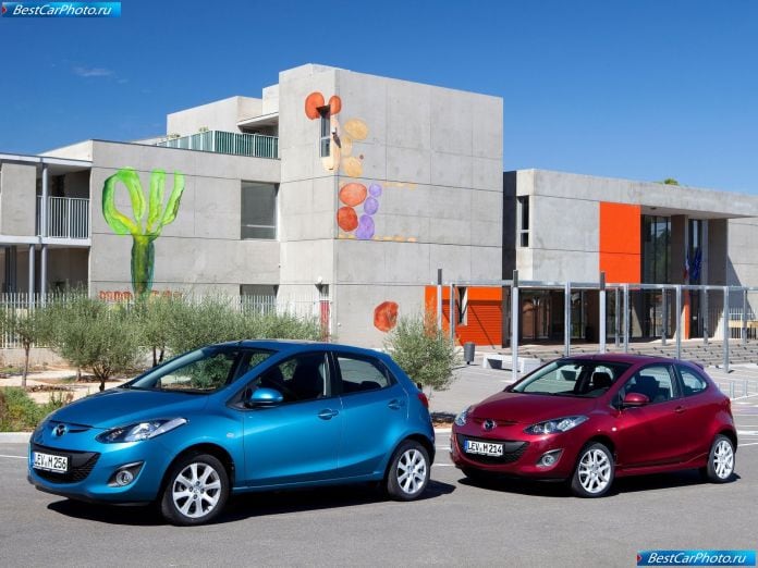 2011 Mazda 2 - фотография 87 из 142