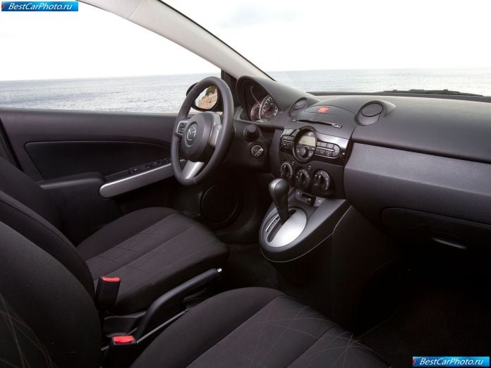 2011 Mazda 2 - фотография 91 из 142