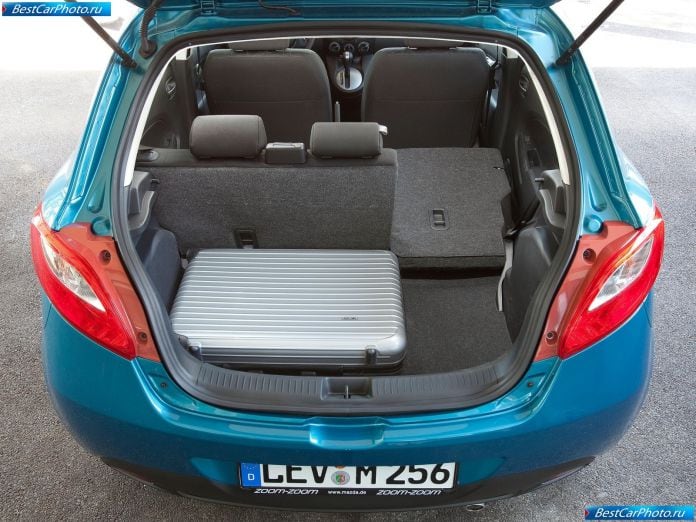 2011 Mazda 2 - фотография 101 из 142