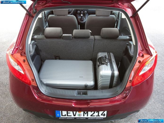 2011 Mazda 2 - фотография 104 из 142