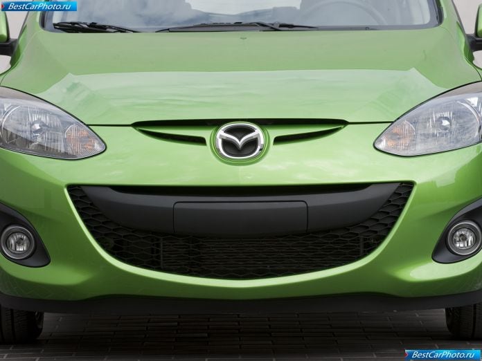 2011 Mazda 2 - фотография 108 из 142