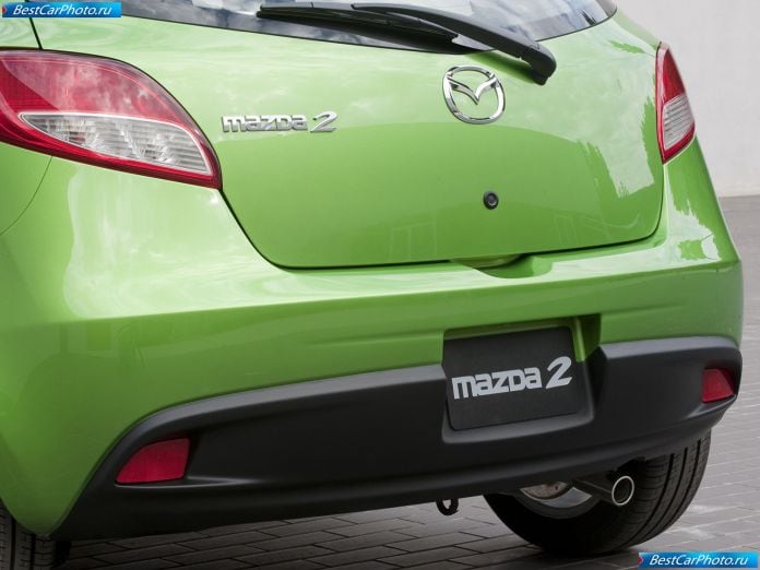 2011 Mazda 2 - фотография 111 из 142