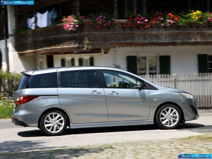 2011 Mazda 5 - фотография 42 из 126