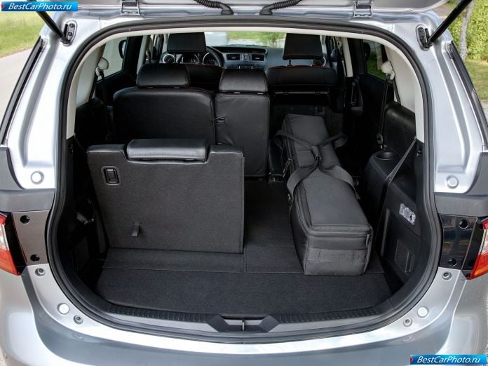 2011 Mazda 5 - фотография 107 из 126