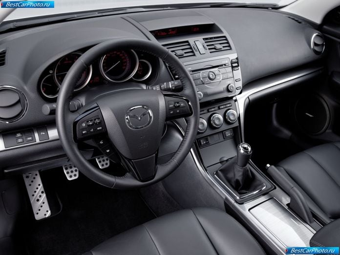 2011 Mazda 6 - фотография 39 из 70
