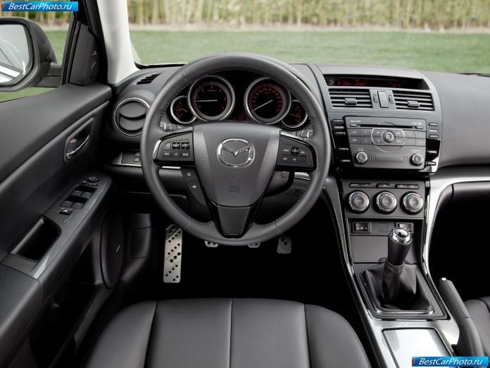 2011 Mazda 6 - фотография 40 из 70