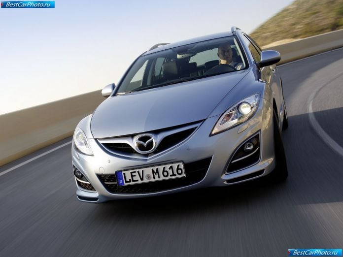 2011 Mazda 6 Wagon - фотография 13 из 48