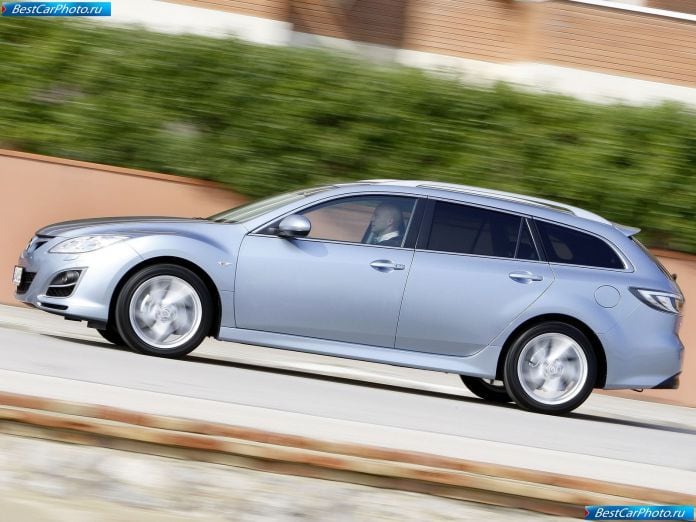 2011 Mazda 6 Wagon - фотография 18 из 48