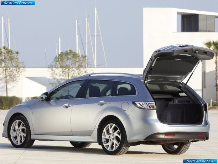 2011 Mazda 6 Wagon - фотография 29 из 48