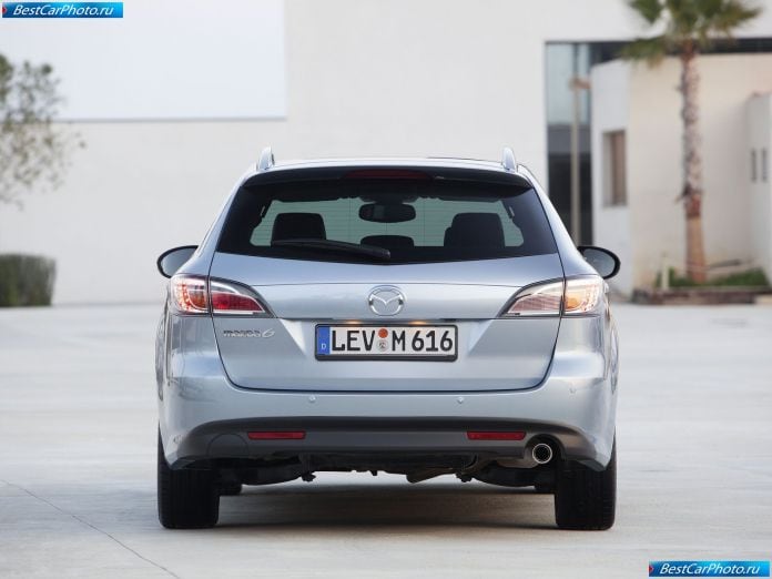 2011 Mazda 6 Wagon - фотография 31 из 48