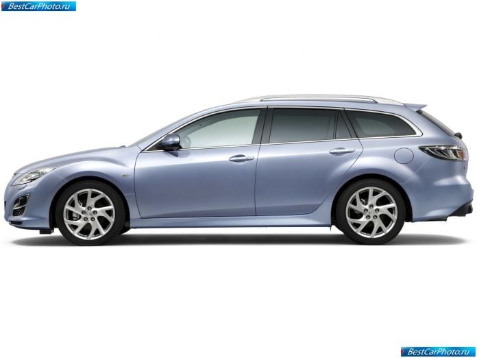 2011 Mazda 6 Wagon - фотография 33 из 48