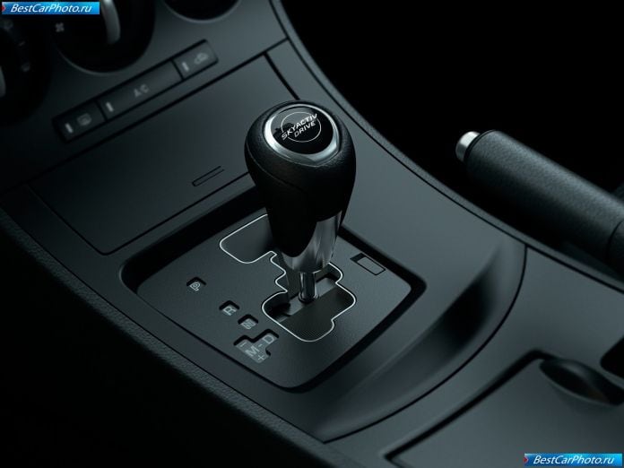 2012 Mazda 3 - фотография 12 из 27
