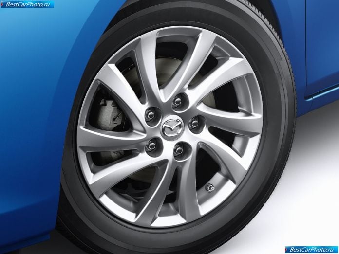 2012 Mazda 3 - фотография 17 из 27