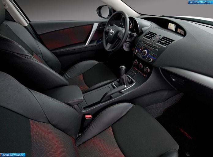 2012 Mazda 3 MPS - фотография 30 из 45