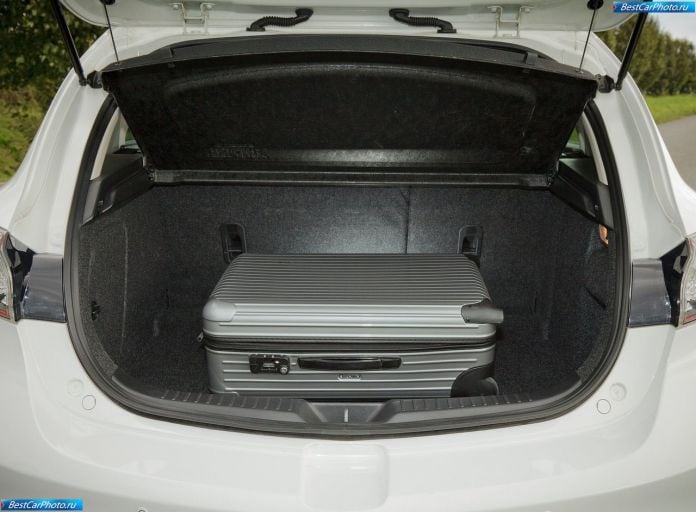 2012 Mazda 3 MPS - фотография 32 из 45