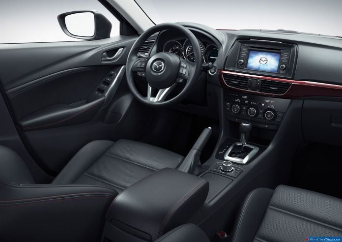 2013 Mazda 6 Wagon - фотография 34 из 54