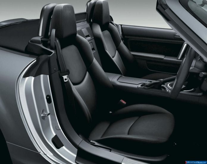 2013 Mazda MX-5 - фотография 21 из 25