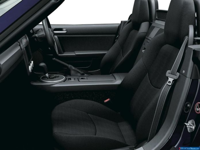 2013 Mazda MX-5 - фотография 23 из 25
