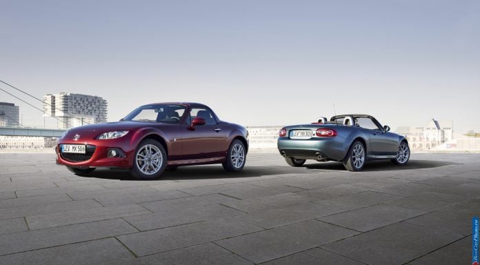 2013 Mazda MX-5 Roadster Coupe - фотография 27 из 33
