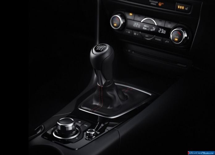 2014 Mazda 3 - фотография 172 из 248
