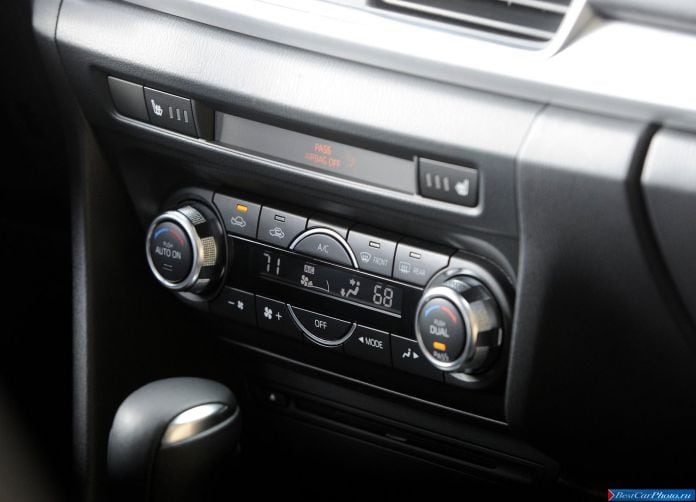 2014 Mazda 3 - фотография 179 из 248