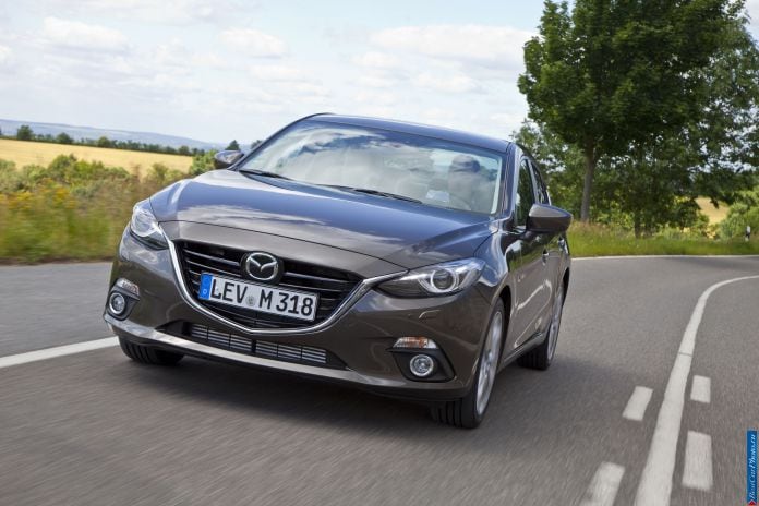 2014 Mazda 3 Sedan - фотография 9 из 137