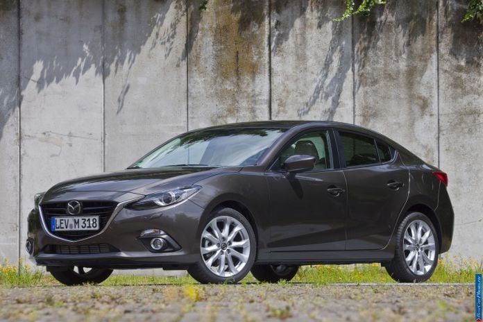 2014 Mazda 3 Sedan - фотография 16 из 137