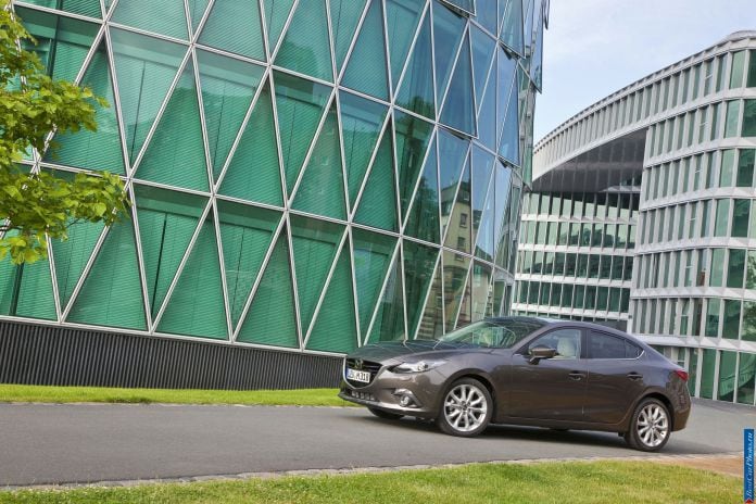 2014 Mazda 3 Sedan - фотография 23 из 137