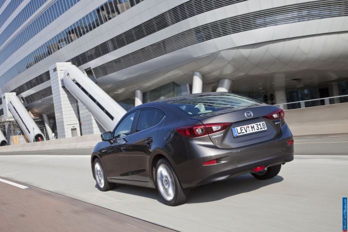 2014 Mazda 3 Sedan - фотография 31 из 137