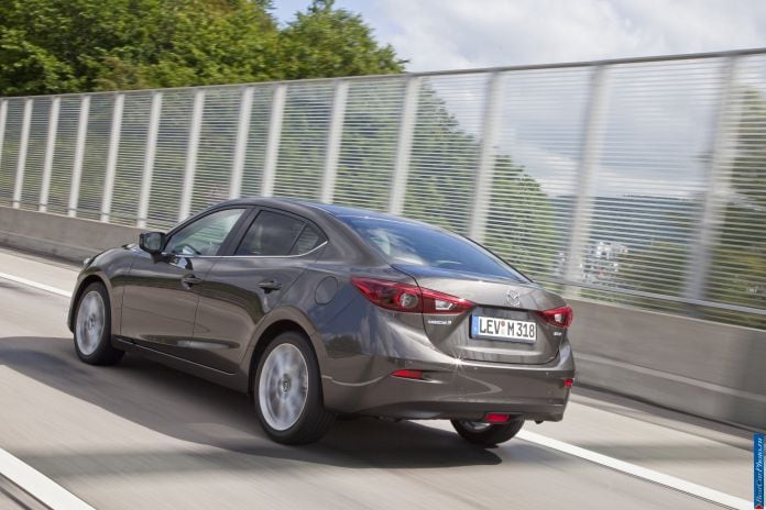 2014 Mazda 3 Sedan - фотография 32 из 137