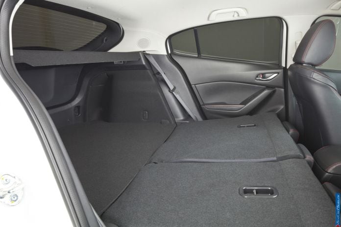 2014 Mazda 3 Sedan - фотография 81 из 137