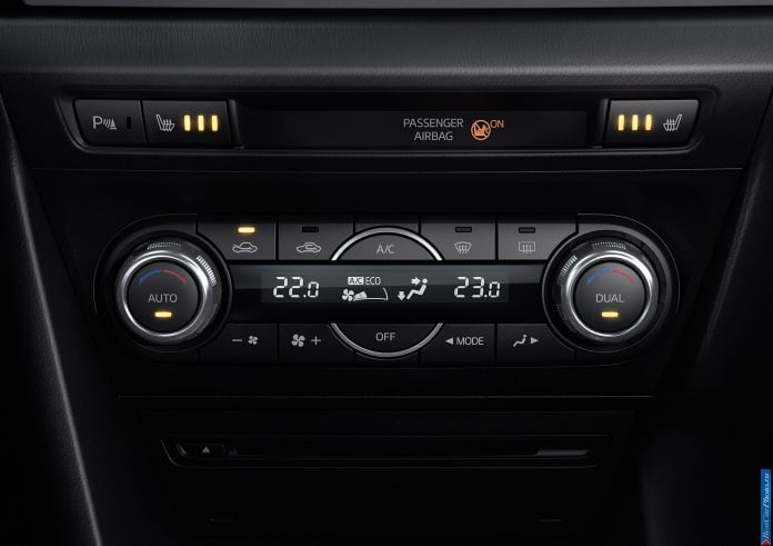 2014 Mazda 3 Sedan - фотография 110 из 137