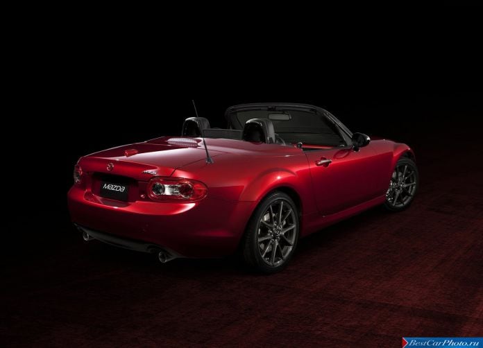2014 Mazda MX-5 25th Anniversary - фотография 3 из 18