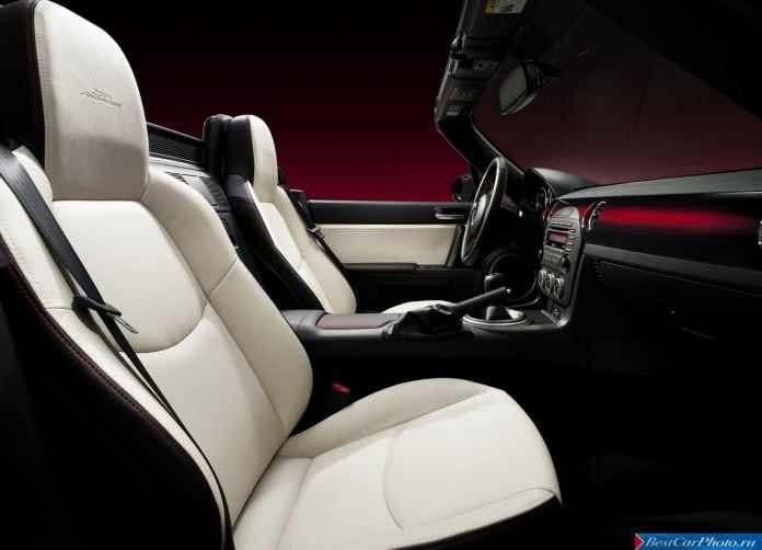 2014 Mazda MX-5 25th Anniversary - фотография 7 из 18