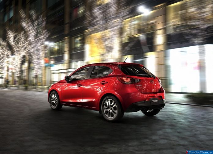 2015 Mazda 2 - фотография 13 из 74