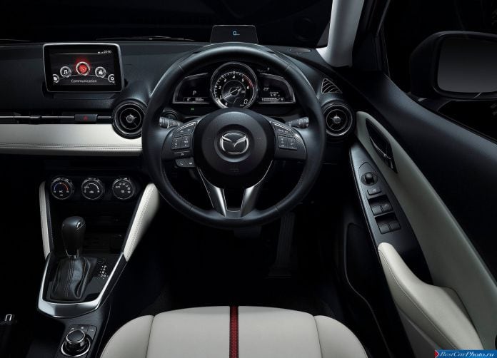 2015 Mazda 2 - фотография 24 из 74