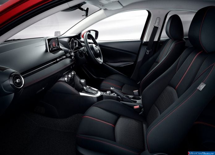 2015 Mazda 2 - фотография 30 из 74