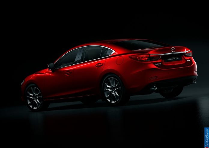 2015 Mazda 6 - фотография 18 из 48
